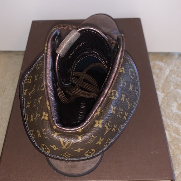 Louis Vuitton Brown Brea Fold Over Sneakers - Picture 5 of 16